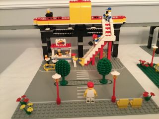 Vintage Lego Set 6399 Airport Shuttle Monorail Town Train