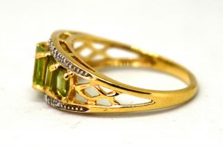 Vintage 14K Solid Gold,  Peridot and Diamond Ring Size 8 2