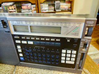 Vintage Sony ICF - 2010 Portable SW/MW/FM/Air Receiver Radio w/ AC Adapter 4