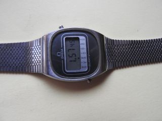 Vintage Omega Lcd Digital Quartz Watch 196.  0074 396.  0850