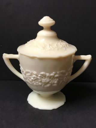 Antique/vintage Custard Color Milk Glass Sugar Bowl With Lid