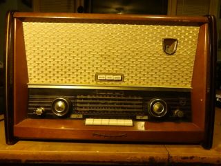 Vintage Philips Tube Radio B5cl86 A