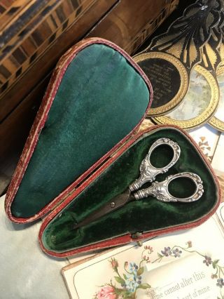 Antique Victorian /edwardian Sterling Silver Cherub Sewing Scissors Boxed