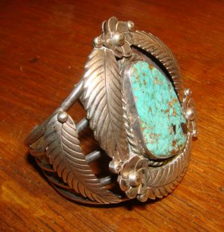 Vintage Signed Outstanding Navajo Sterling Silver and Turquoise Cuff 82 g. 2