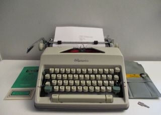 Vintage 1965 Olympia Sm9 Deluxe Typewriter In Case Very