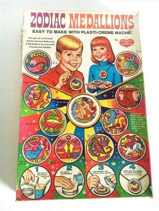 Vintage 1970 Zodiac Medallions Lisbeth Whiting Kit Psychedelic Era 100 Complete