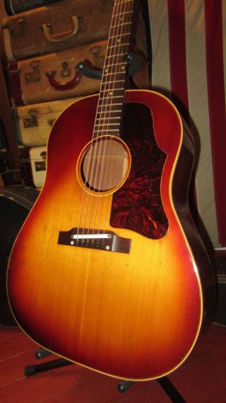 Vintage 1960 Gibson J - 45 Acoustic Guitar Sunburst W/ Vintage Hard Case