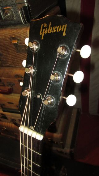 Vintage 1960 Gibson J - 45 Acoustic Guitar Sunburst W/ Vintage Hard Case 3