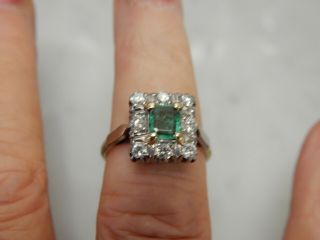 AN EXCEPTIONAL ANTIQUE ART DECO 18 CT GOLD & PLAT EMERALD AND DIAMOND RING 3