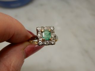AN EXCEPTIONAL ANTIQUE ART DECO 18 CT GOLD & PLAT EMERALD AND DIAMOND RING 8