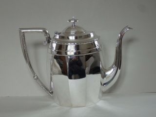 Large Antique Sterling Silver Coffee Pot - Barker Bros - Chester 1921 - 670g