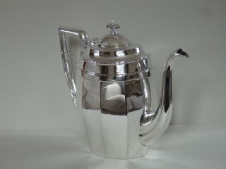 LARGE ANTIQUE STERLING SILVER COFFEE POT - BARKER BROS - CHESTER 1921 - 670g 3