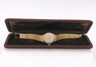 Patek Philippe Vintage Calatrava REF.  2557 18K Yellow Gold 2