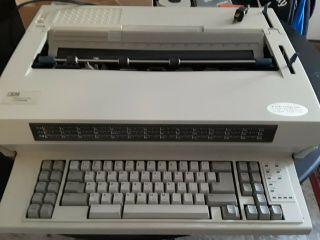Vintage IBM Wheelwriter 3000 by Lexmark Machine Type 6784 - 004 Typewriter w/. 3