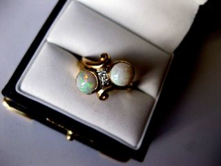 Vintage 14k Yellow Gold Ring: Natural Opals & Diamonds