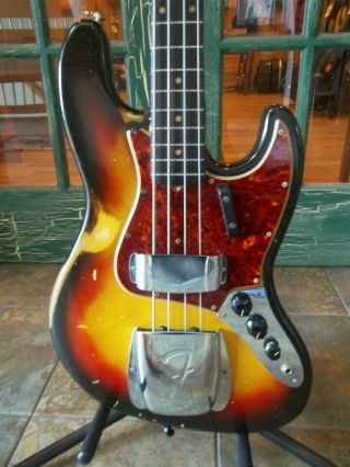 Vintage 1963 Fender Jazz Bass Guitar in Sunburst with Case 4