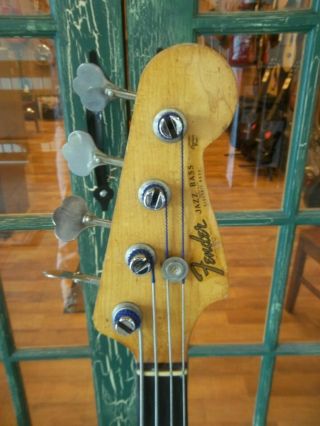 Vintage 1963 Fender Jazz Bass Guitar in Sunburst with Case 6