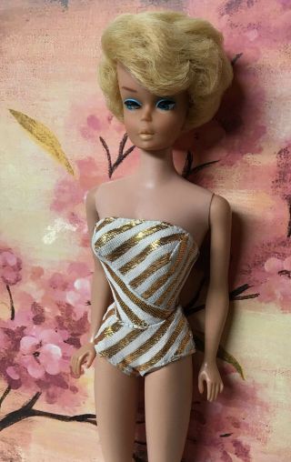 Vintage European Sidepart American Girl Bubblecut Pale Blonde Barbie Doll 3