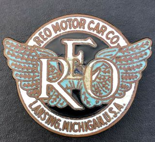 Reo Motor Car Company Car Badge Radiator Emblem Vintage D.  L.  Auld Columbus Ohio