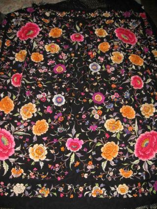 Antique Chinese Silk Embroidered Both Sides Vivid Colors Piano Shawl Mantilla