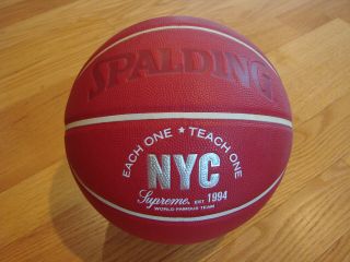 Supreme x Spalding Basketball Ultra Rare Red Box Logo 1/70 4