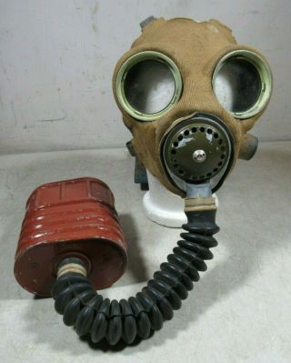 Vintage 1943 Wwii Canadian 4 Mkiii Gas Mask Military Canada
