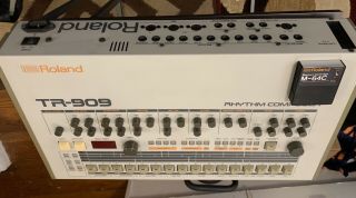 Vintage ROLAND TR - 909 Drum Machine with memory cartridge 3