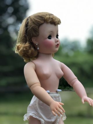 Madame Alexander Cissy Vintage Doll -