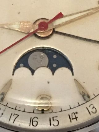 Vintage Men’s Zodiac Triple Date Moonphase Watch 4