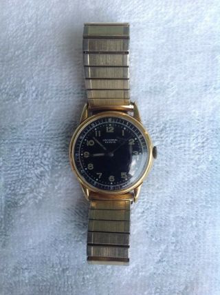 Very Early Vintage Universal Geneve 18k Gold Windup Watch
