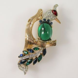 Stunning Trifari Rare Crown Jelly Belly Bird Rhinestone Brooch Pin Vintage 18.  9g