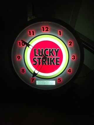 Rare Vintage Lucky Strike Cigarettes Light Up Clock