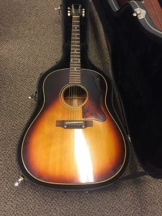 Vintage Gibson J - 45 Acoustic Guitar 1968