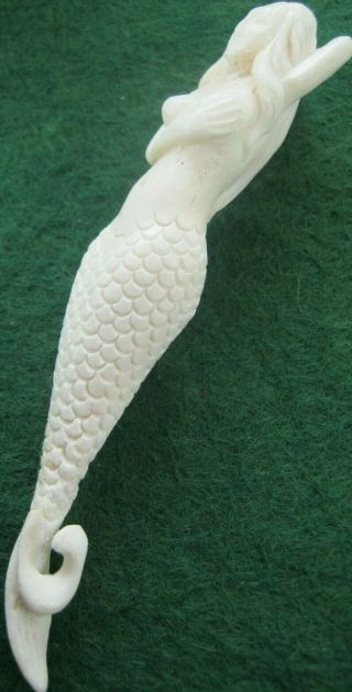 Fabulous Hand Carved Scrimshaw Tusk Shaped Mermaid Statue In Cervidae Deer Bone 2