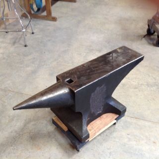 Soderfors 528 pound Blacksmith or Bladesmith Vintage Anvil - Awesome 5