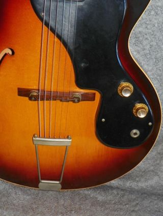 Vintage 62 - 63 Gibson ES - 120t Thinline Sunburst Semi Hollow Electric Guitar 8