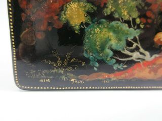 Vintage Russian hand painted lacquer box Army confronts Man with red sun 2