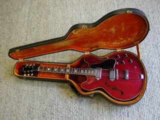 Vintage 1967 Gibson ES - 330TDC,  Dual P90 Pickups,  Cherry Red Hollowbody,  OrigCase 2