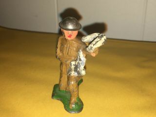 Vintage Barclay Manoil WWI Soldier Kneeling with Pigeons Birds 2