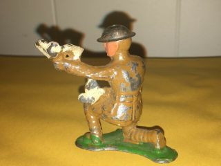 Vintage Barclay Manoil WWI Soldier Kneeling with Pigeons Birds 4