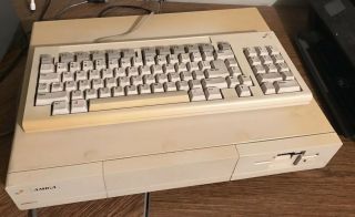 Vintage Amiga 1000 Personal Computer System With Keyboard Power Cables Disk