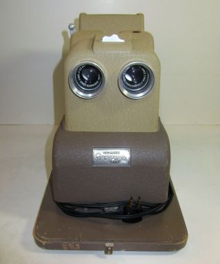 VINTAGE SAWYER ' S VIEWMASTER STEREO - MATIC 500 3 - D PROJECTOR WITH CASE GREAT 8