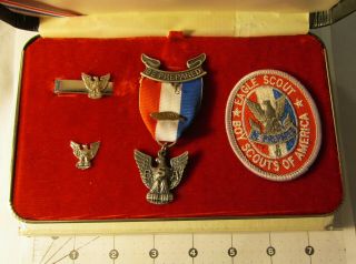 VINTAGE BSA Boy Scout Stange 5c Eagle Medal Palm Tie Bar Mom’s Pin Patch & Case 2