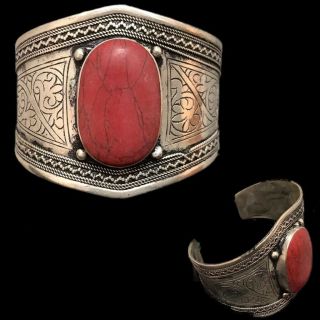 Ancient Silver Decorative Gandhara Bedouin Torc With Red Stone 300 B.  C.  (2)