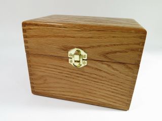 Vintage Refinished Solid Oak 4 " X 6 " Index Recipe Card Filing Box.