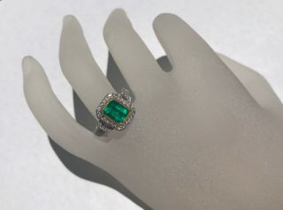Vintage 4.  0 Ctw Natural Emerald & Diamond 18k Gold Ring