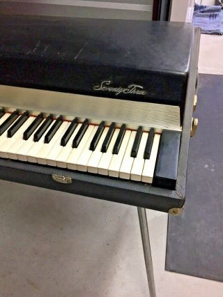vintage 1972 Fender RHODES 73 Electric Piano Mark - 1 Stage w/ legs & pedal 3
