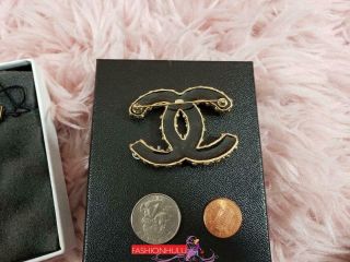 2012 12A CHANEL A45189 ANTIQUE GOLD TEXTURED LARGE CC BROOCH 5