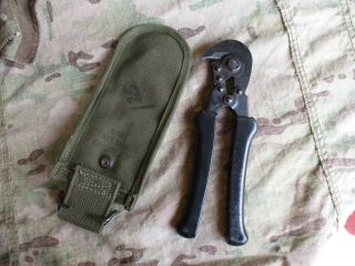 WWII GI Wire Cutters with 1945 dtd Pouch 3