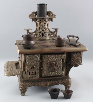 Antique THE QUEEN Nickel - Plated Cast Iron Miniature Toy Stove w/ Pots & Pans NR 3